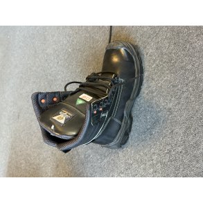 Jallatte Vernesko med pigger