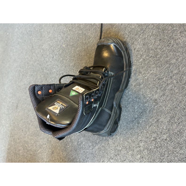 Jallatte Vernesko med pigger